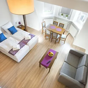 Emaus Aparthotel